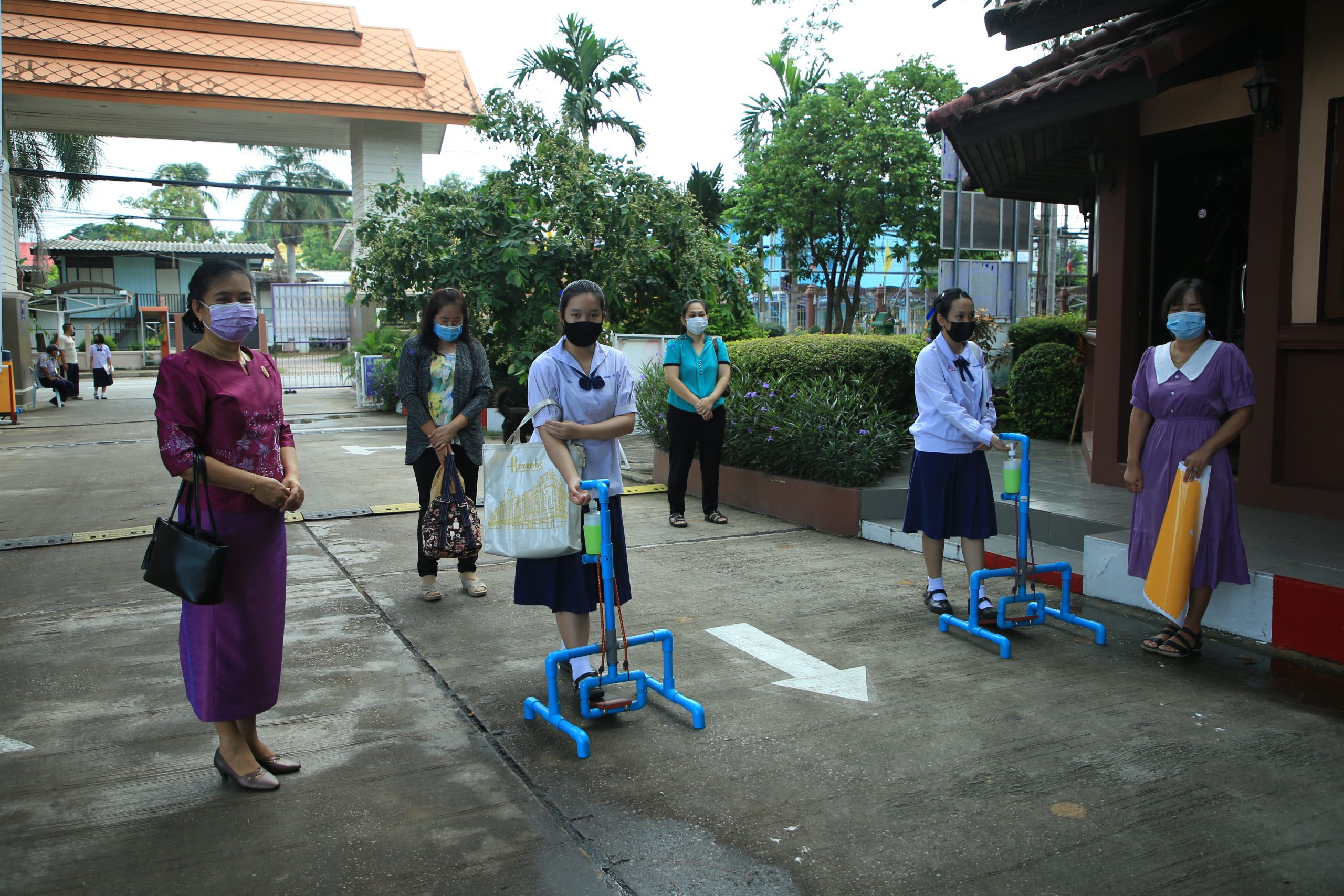 โรงเรียนสรรพวิทยาคม รับรายงานตัวและมอบตัวนักเรียนห้องเรียนปกติทั่วไป ระดับชั้นมัธยมศึกษาปีที่ ๑ ประจำปีการศึกษา ๒๕๖๔