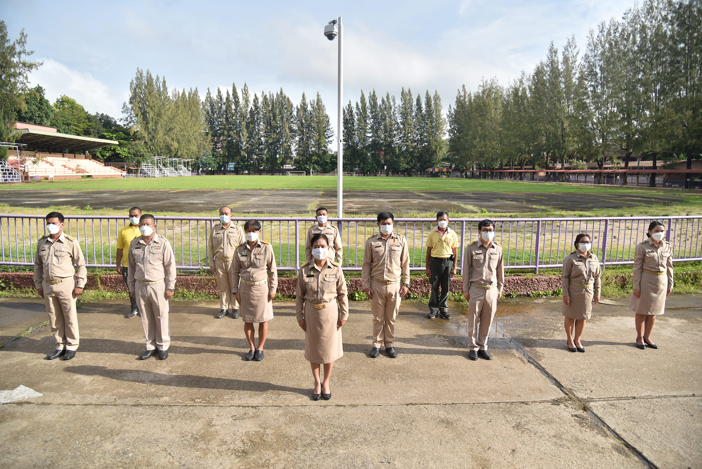 โรงเรียนสรรพวิทยาคม จัดพิธีเคารพธงชาติและประดับธงชาติ เนื่องเนื่องในวันพระราชทานธงชาติไทย วันที่ ๒๘ กันยายน