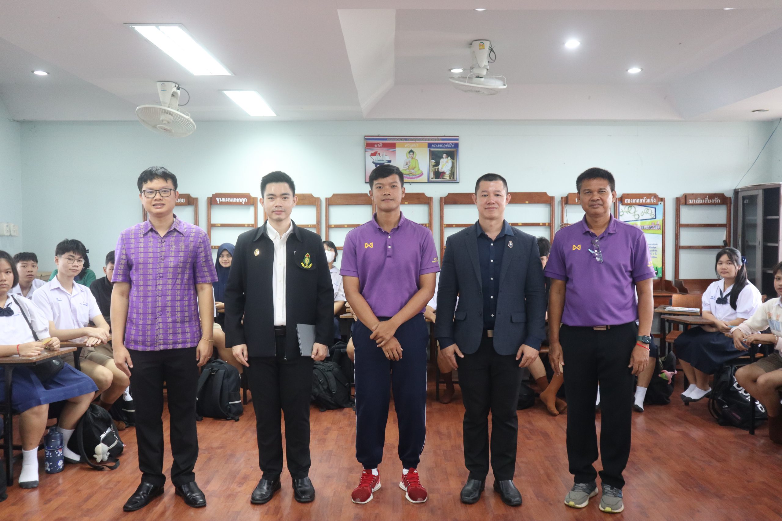 โรงเรียนสรรพวิทยาคม รับการนิเทศ ติดตาม การขับเคลื่อนการจัดการเรียนรู้เพศวิถี โดยมี นายพันตรี สีขาว ศึกษานิเทศก์สำนักงานเขตพื้นที่การศึกษามัธยมศึกษาตาก