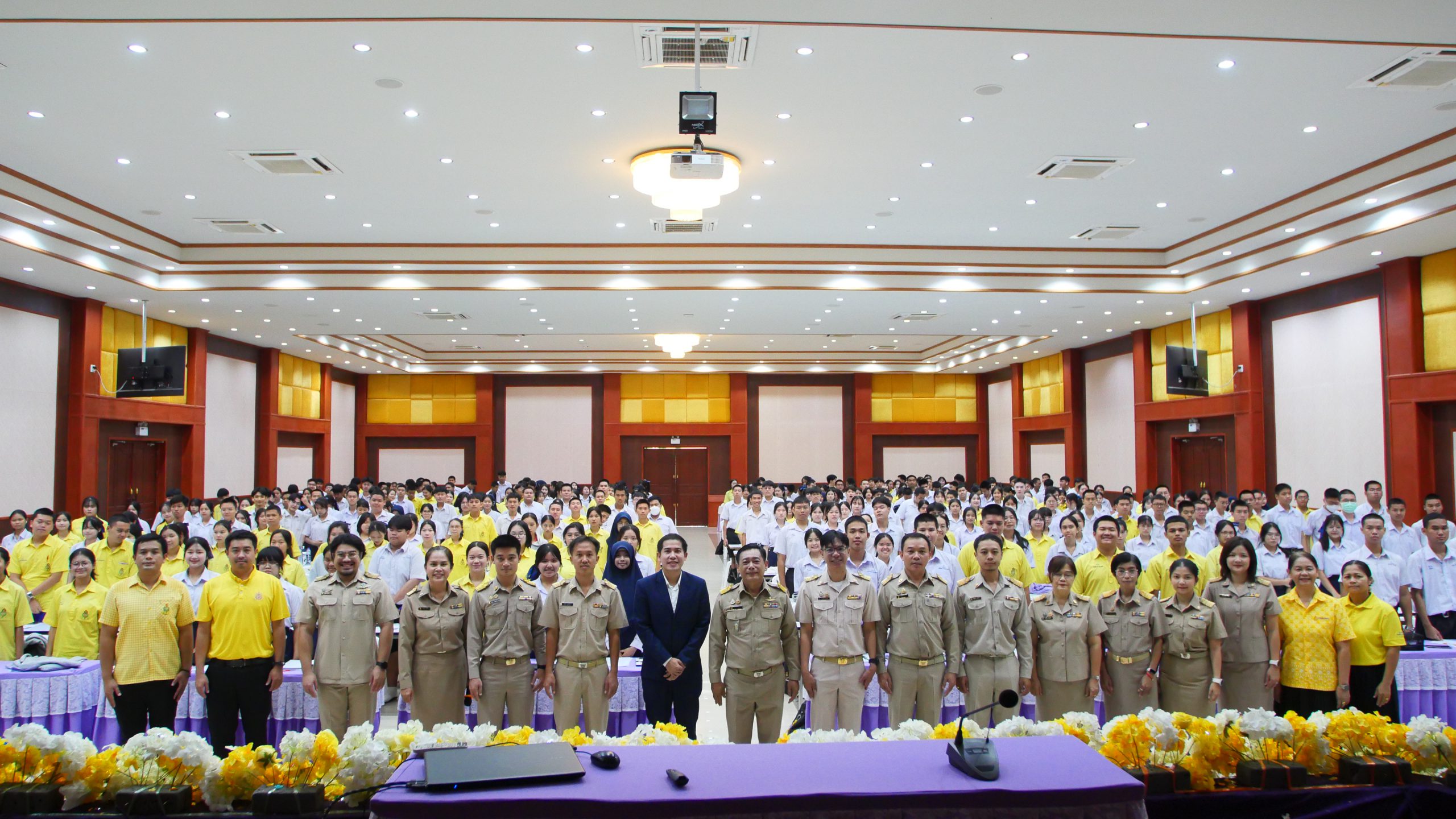 โรงเรียนสรรพวิทยาคม จัดกิจกรรมส่งเสริมและพัฒนาความรู้ทางวิชาการของนักเรียนชั้น มัธยมศึกษาปีที่ ๖